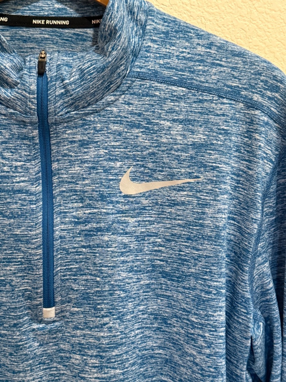Nike Running Men’s Dri-FIT 1/2 Zip Teal Space Dye L - Picture 2 of 14